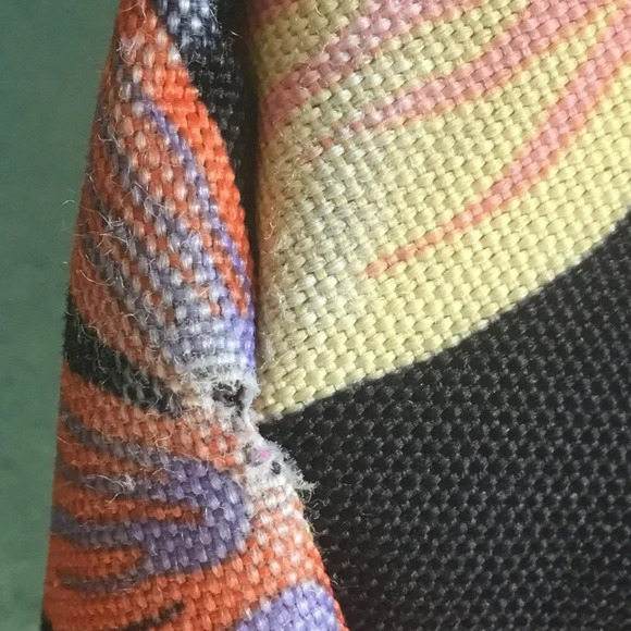 Herschel flowered  backpack - Picture 10 of 15